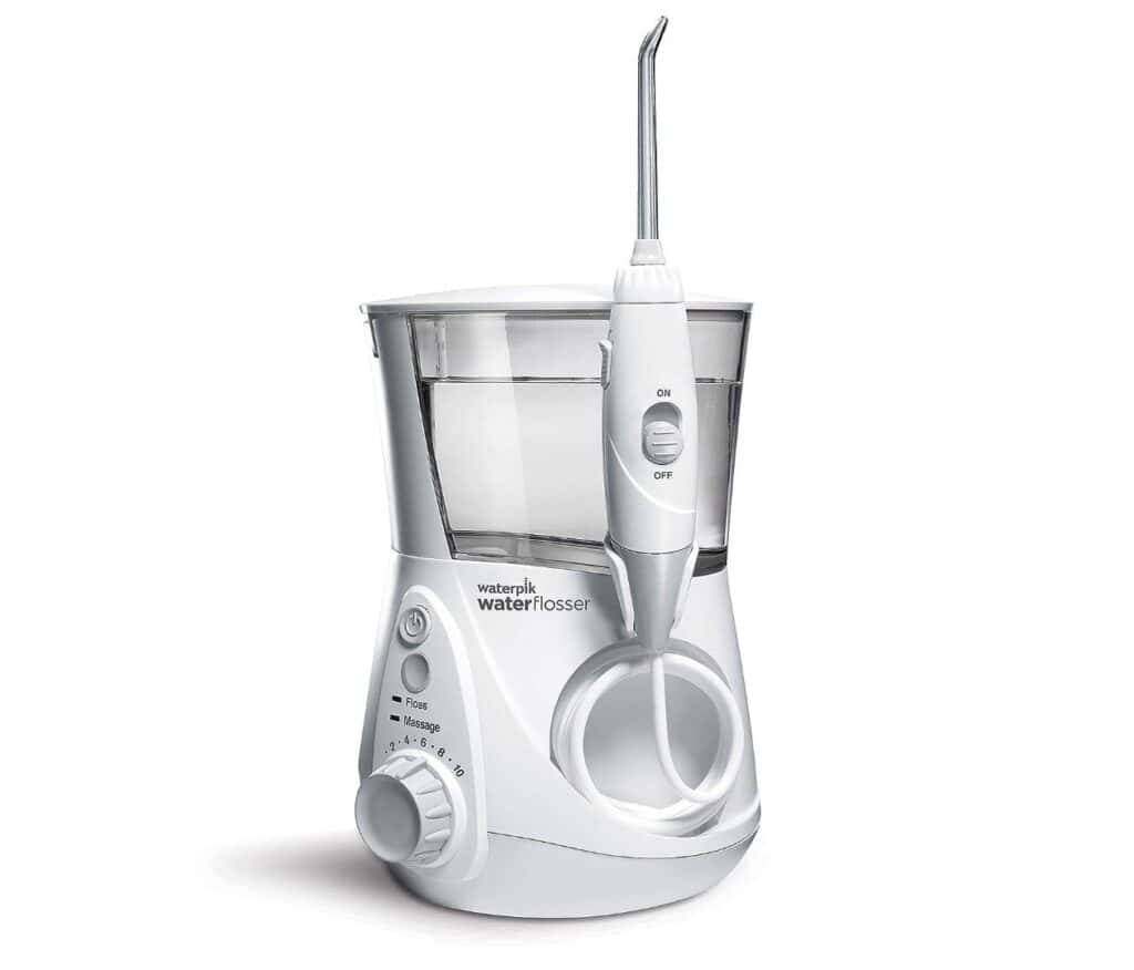 Floss vs. Floss Picks: Which is Best for Your Oral Hygiene?